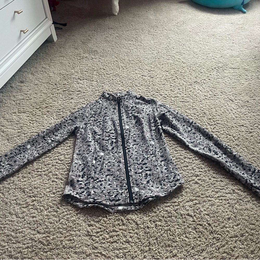 Athleta Gray Fitted Jacket with Print